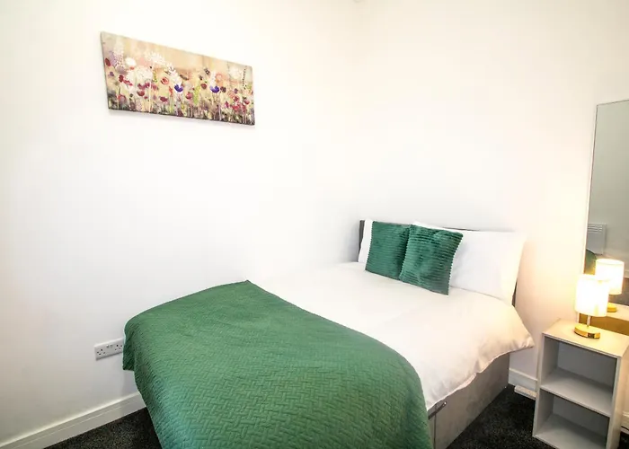 Stylish 2 Bedroom-Free Parking
